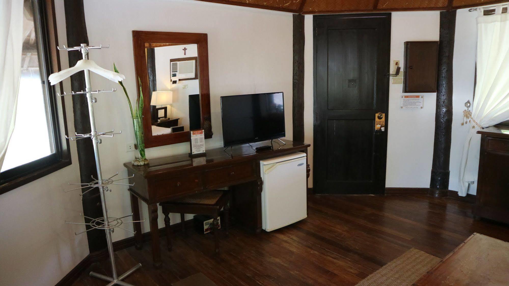 Puerto Del Sol Beach Resort And Hotel Club Bolinao Pangasinan Extérieur photo